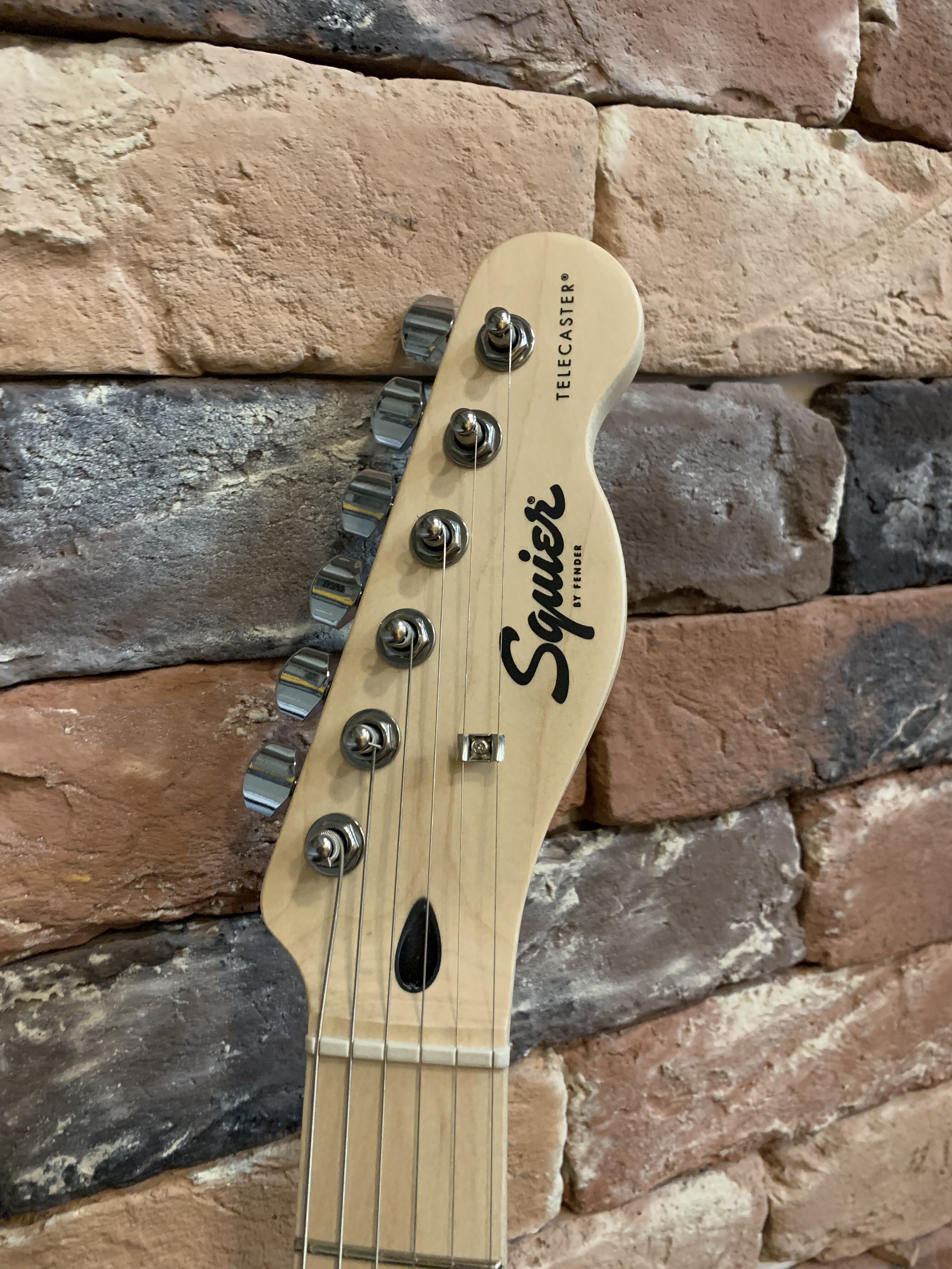 Электрогитара Squier Sonic Telecaster by Fender - изображение 7