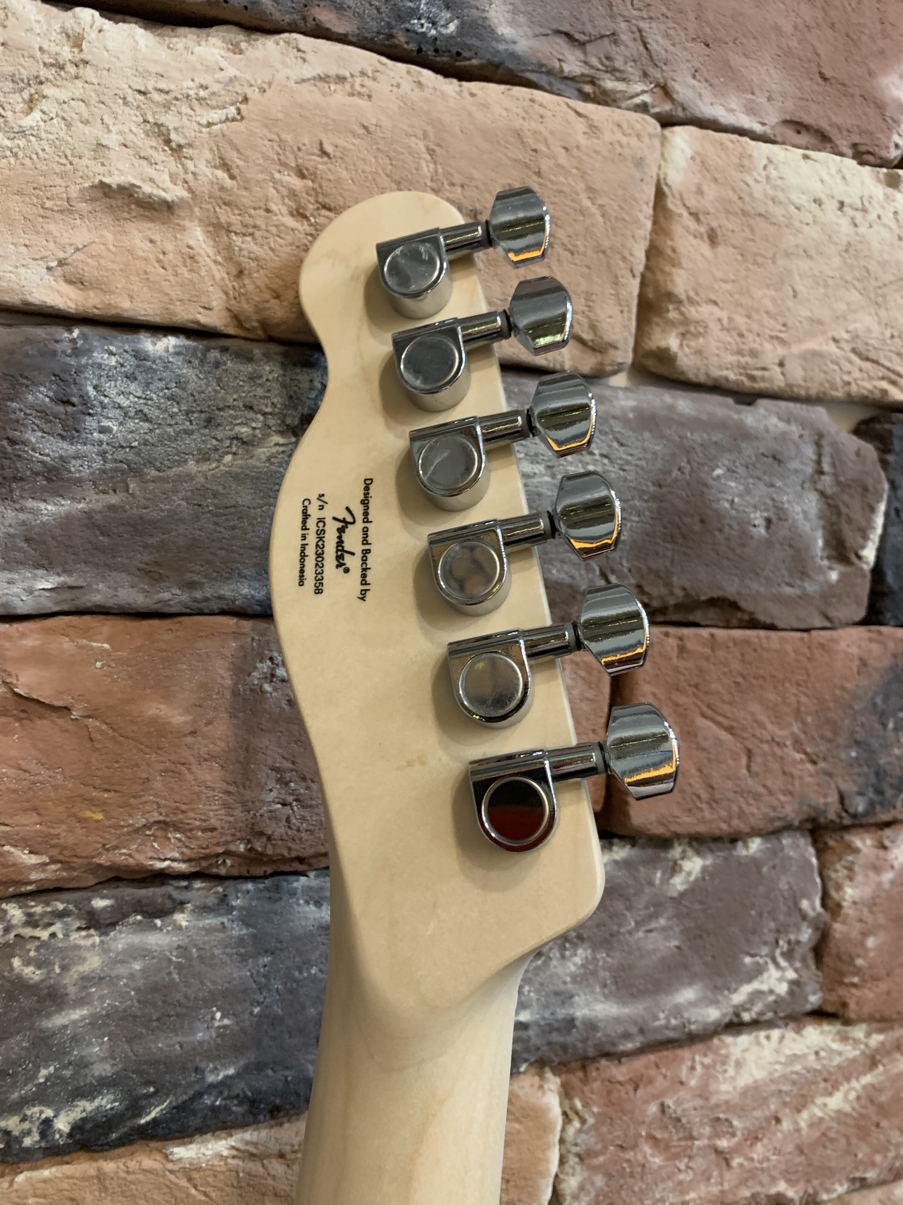 Электрогитара Squier Sonic Telecaster by Fender - изображение 8