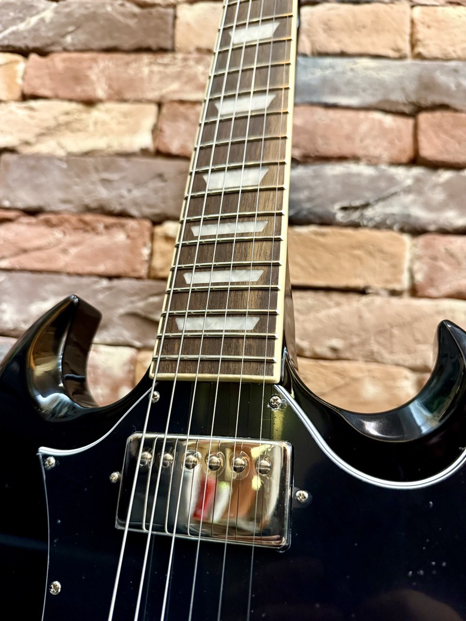 Электрогитара Epiphone SG Standard Ebony - изображение 5