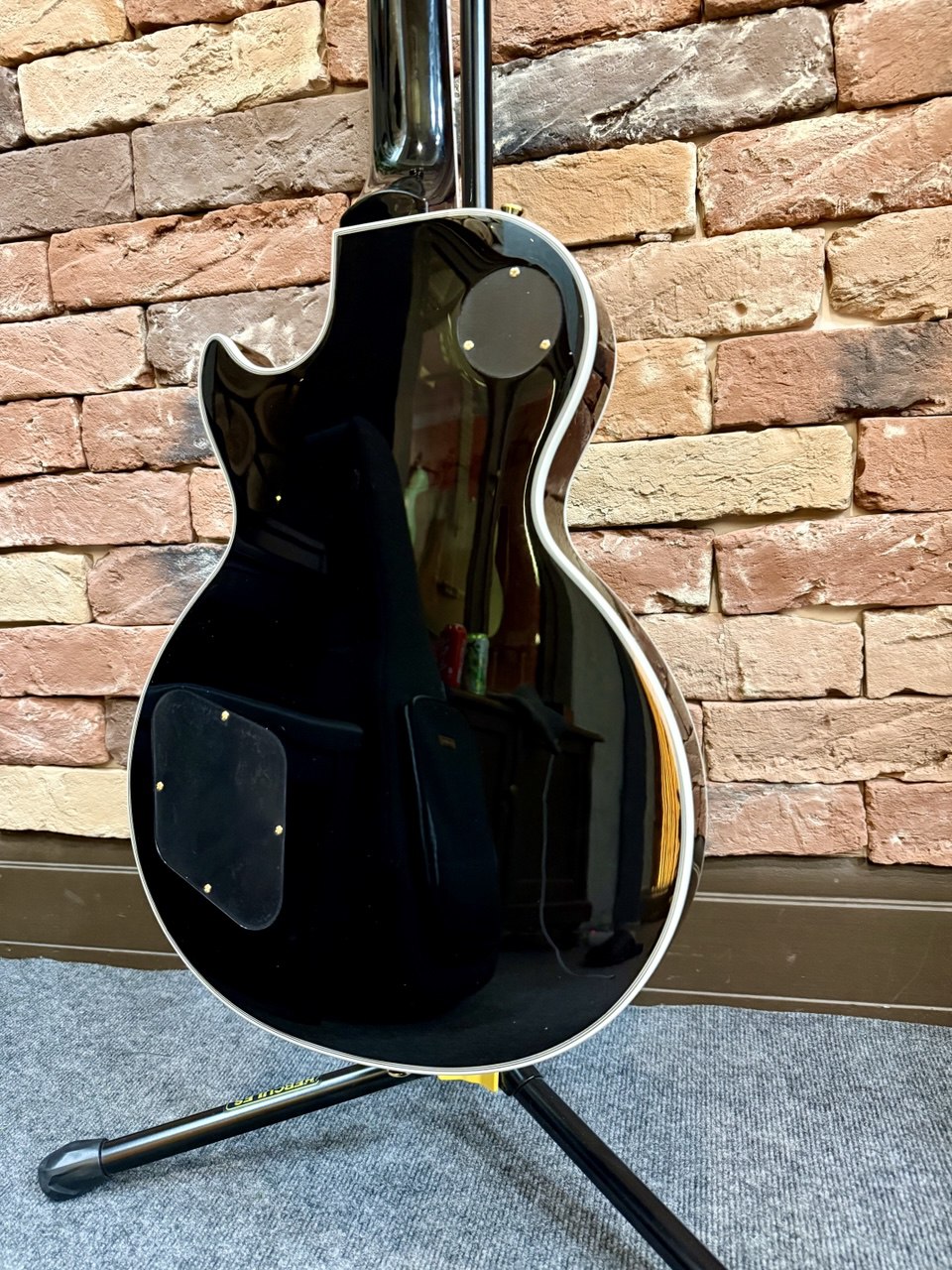Электрогитара Epiphone Les Paul Custom Ebony - изображение 2