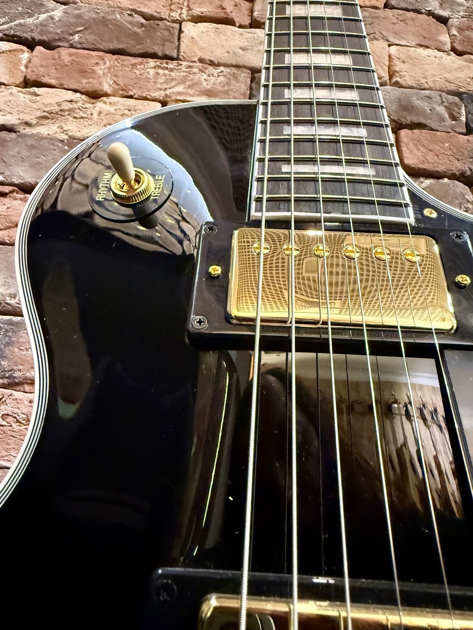 Электрогитара Epiphone Les Paul Custom Ebony - изображение 3