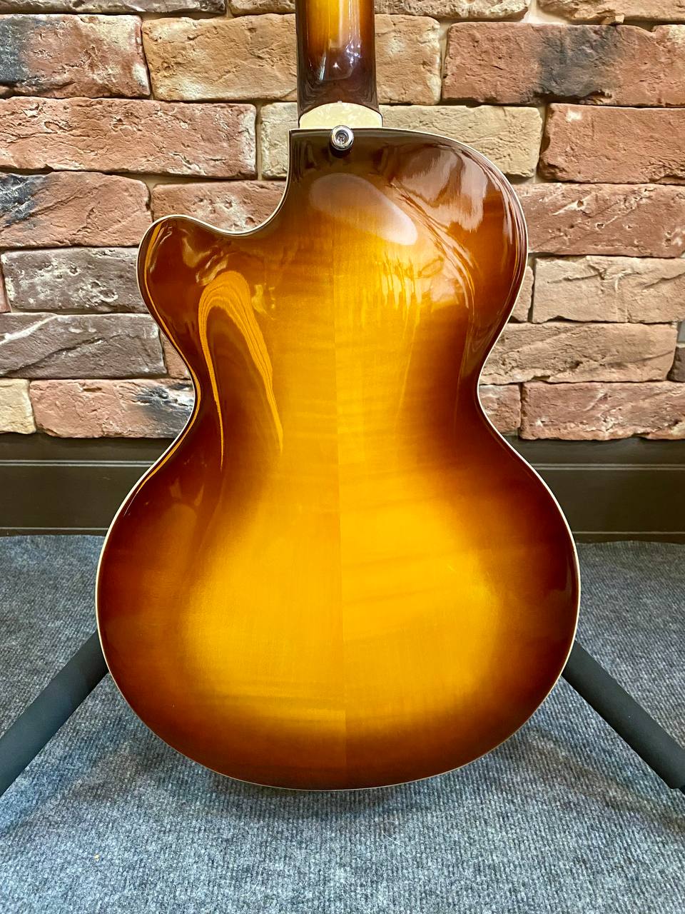 Бас Гитара Hofner Hi-CB SE SB Ignition (Германия) - изображение 2