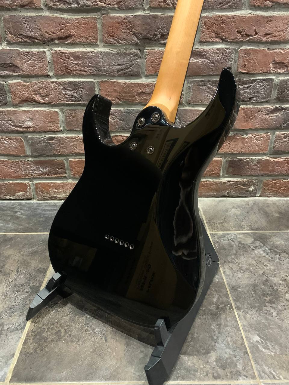 Электрогитара Schecter Banshee-6 Black - изображение 2