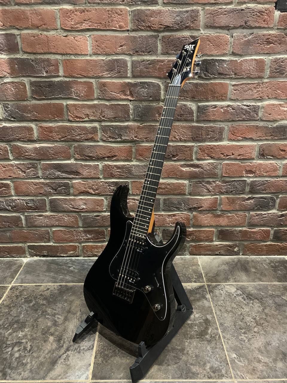 Электрогитара Schecter Banshee-6 Black - изображение 9