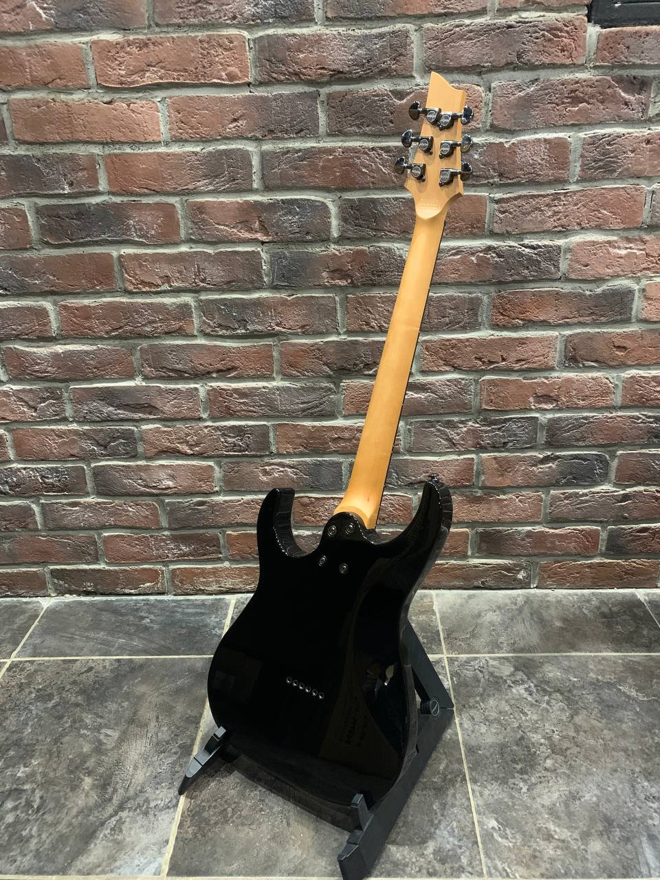 Электрогитара Schecter Banshee-6 Black - изображение 10
