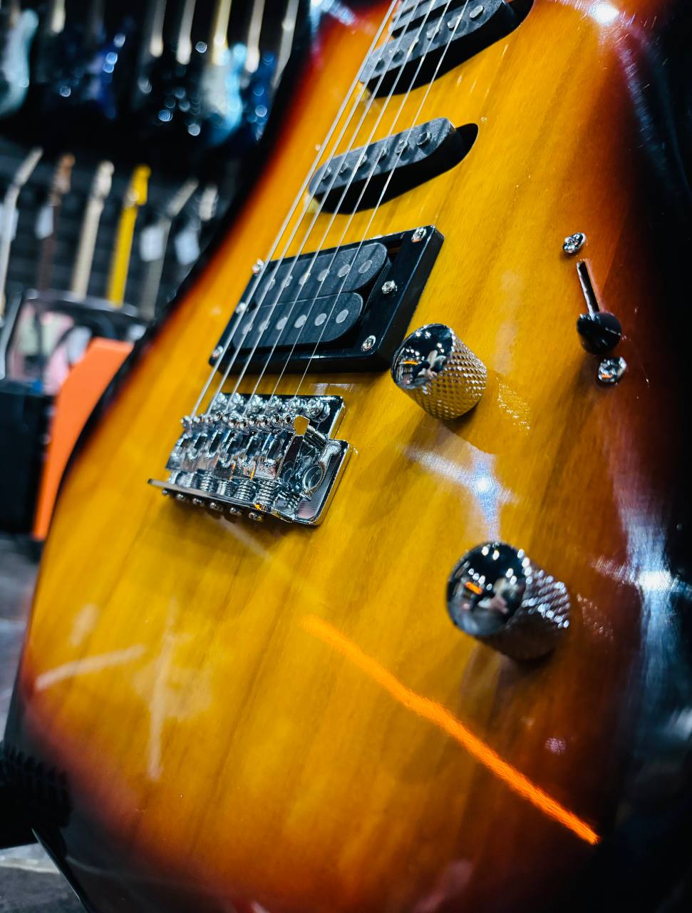 Электрогитара SuperStratocaster HSS  - изображение 2