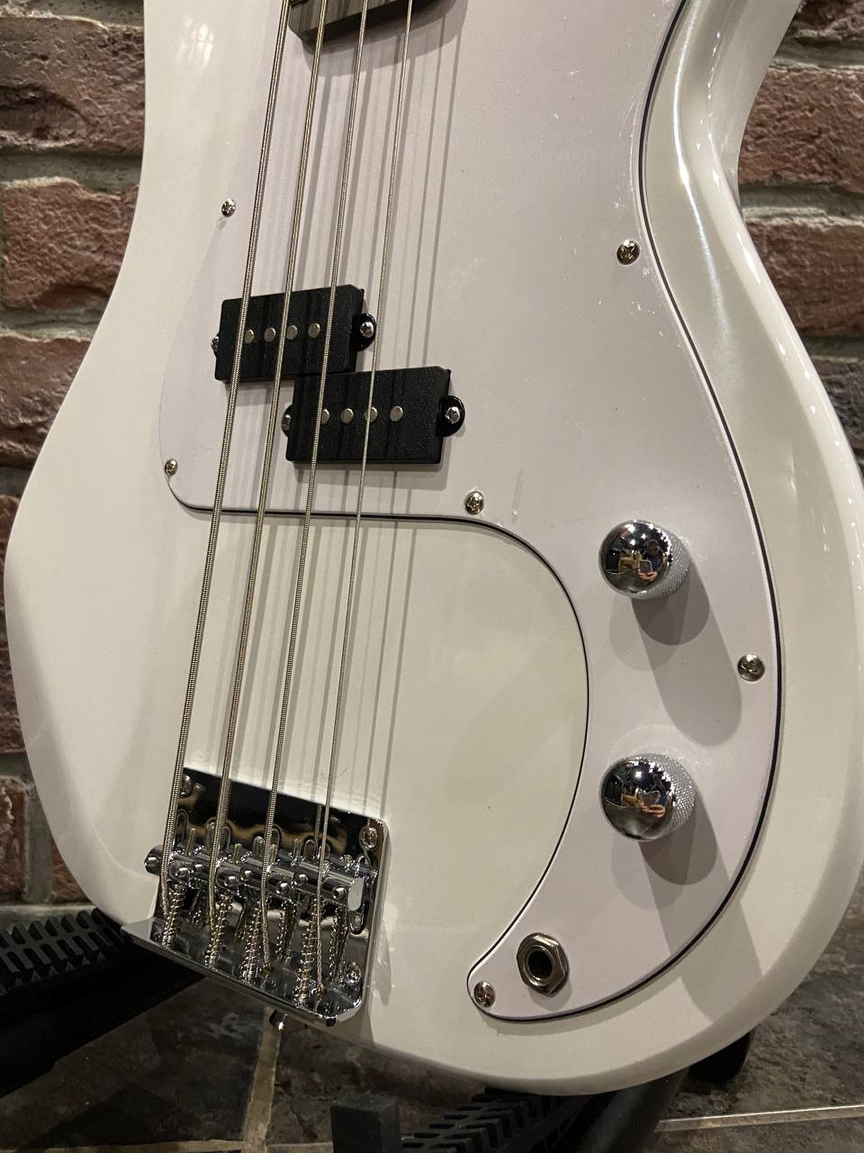 Бас Гитара Prесisiоn Bass White - изображение 3