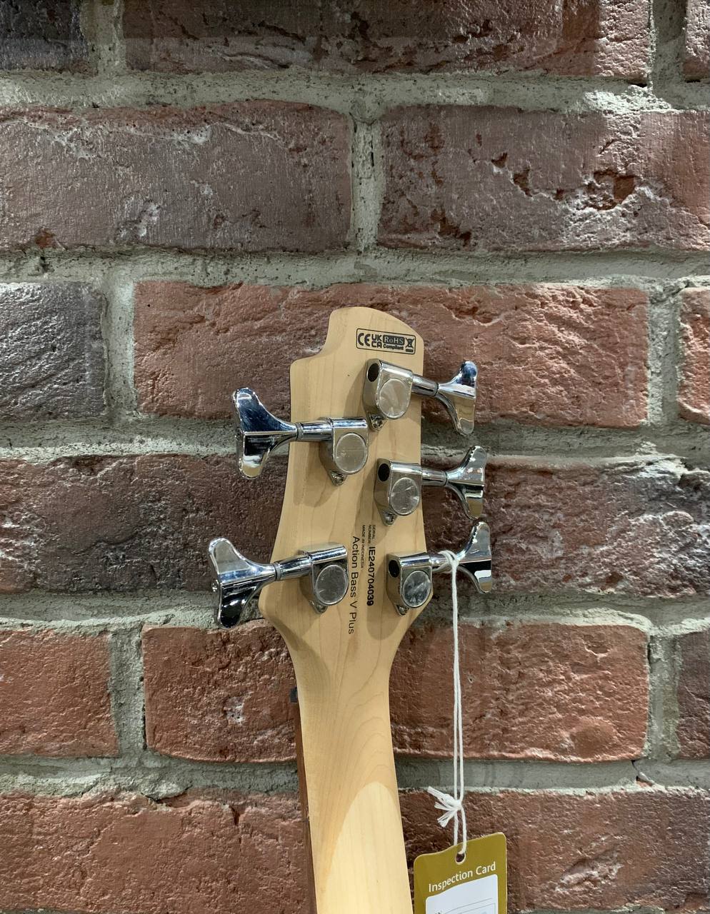 Бас Гитара Cort Action-Bass Plus RD + Басовый Комбик 15 ват (Индонезия) - изображение 8