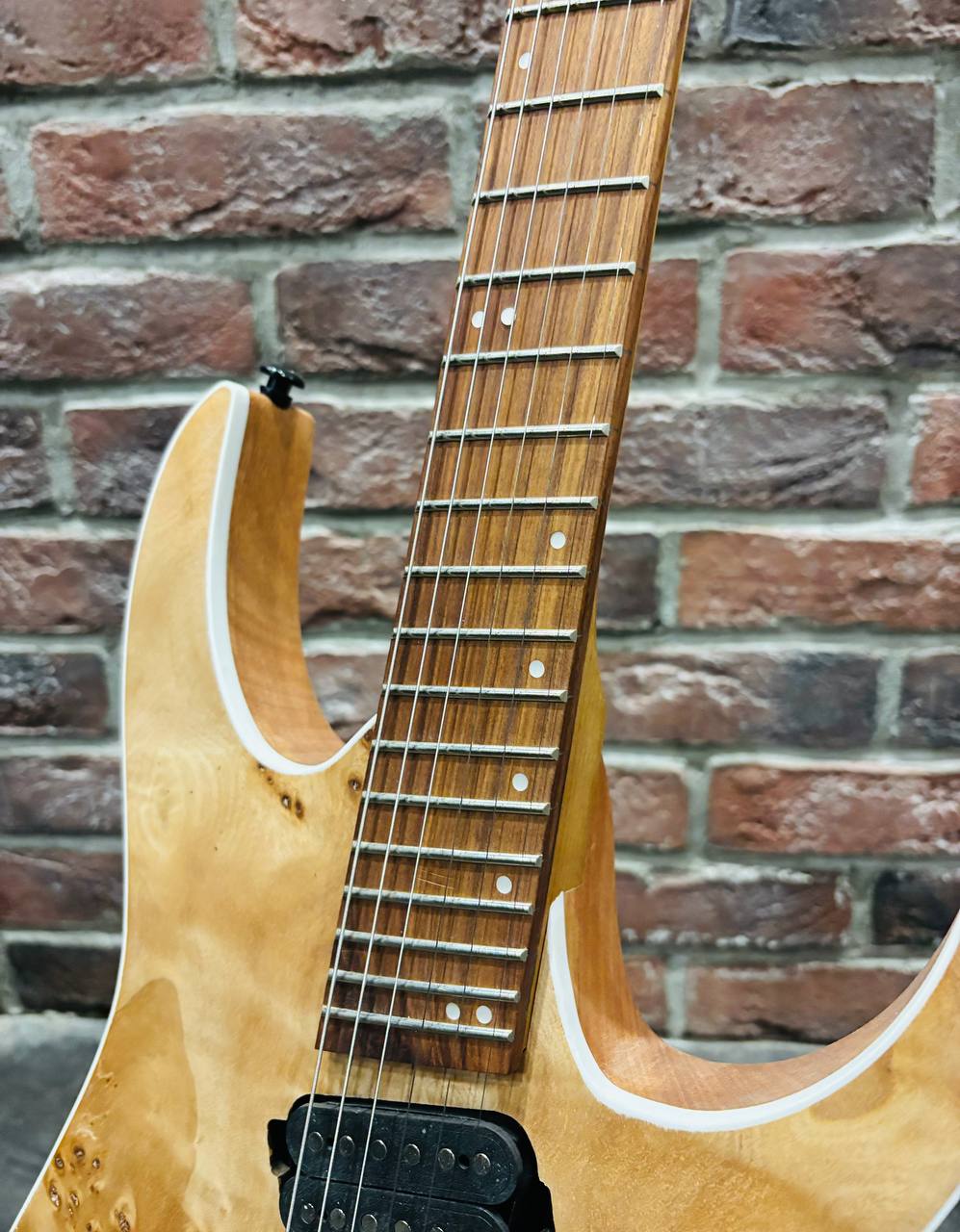 Мультимензурная Электрогитара Real Rock MS-6N Custom Shop - изображение 4