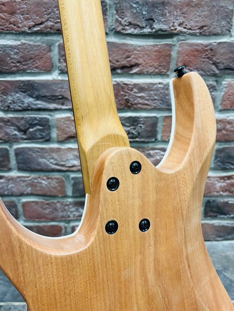 Мультимензурная Электрогитара Real Rock MS-6N Custom Shop - изображение 6