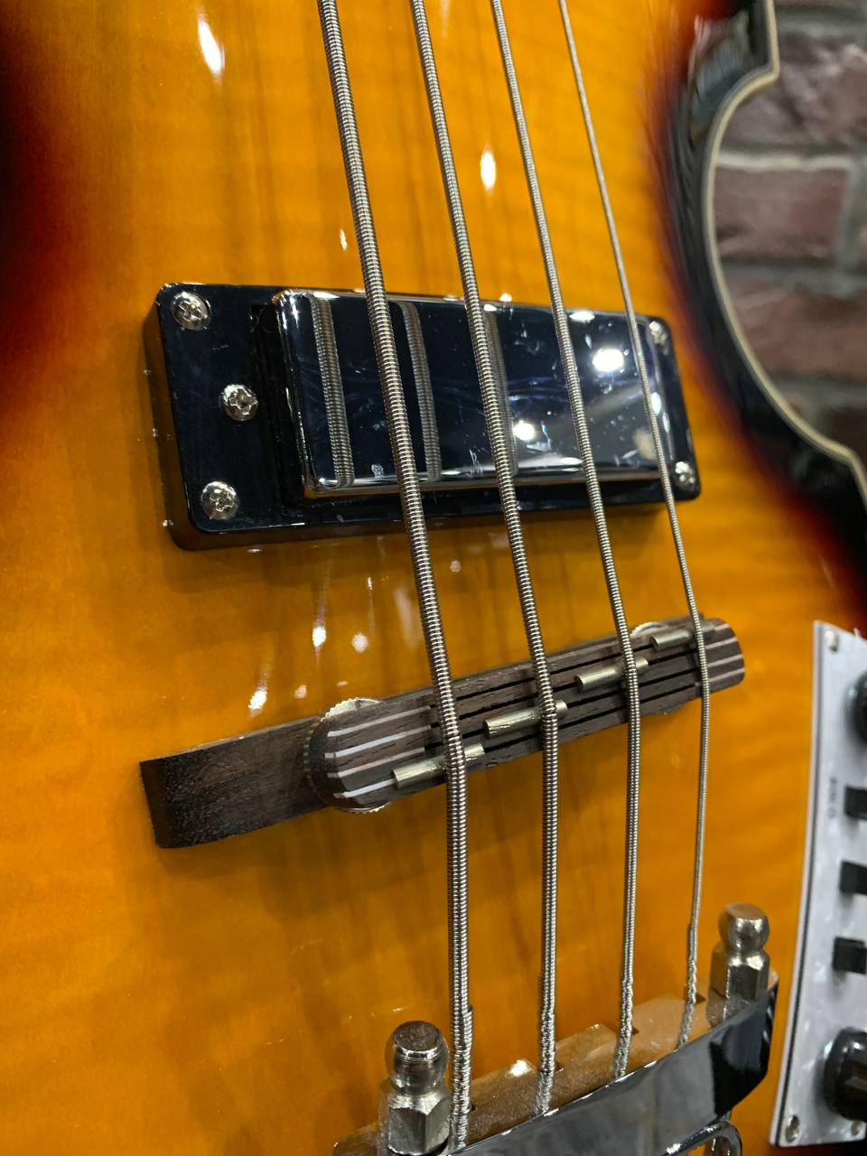Бас Гитара Root Note VB003 (аналог Gibson) - изображение 4