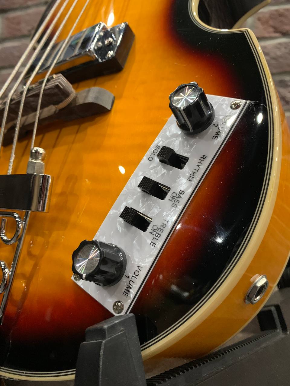 Бас Гитара Root Note VB003 (аналог Gibson) - изображение 5