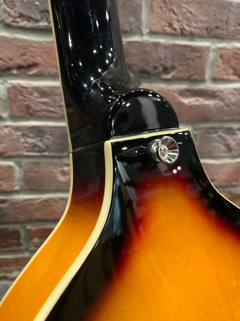 Бас Гитара Root Note VB003 (аналог Gibson) - изображение 7