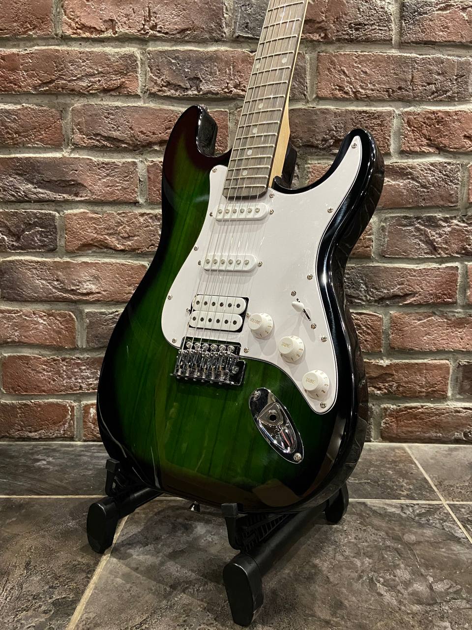 Электрогитара Stratocaster HSS GR - изображение 4