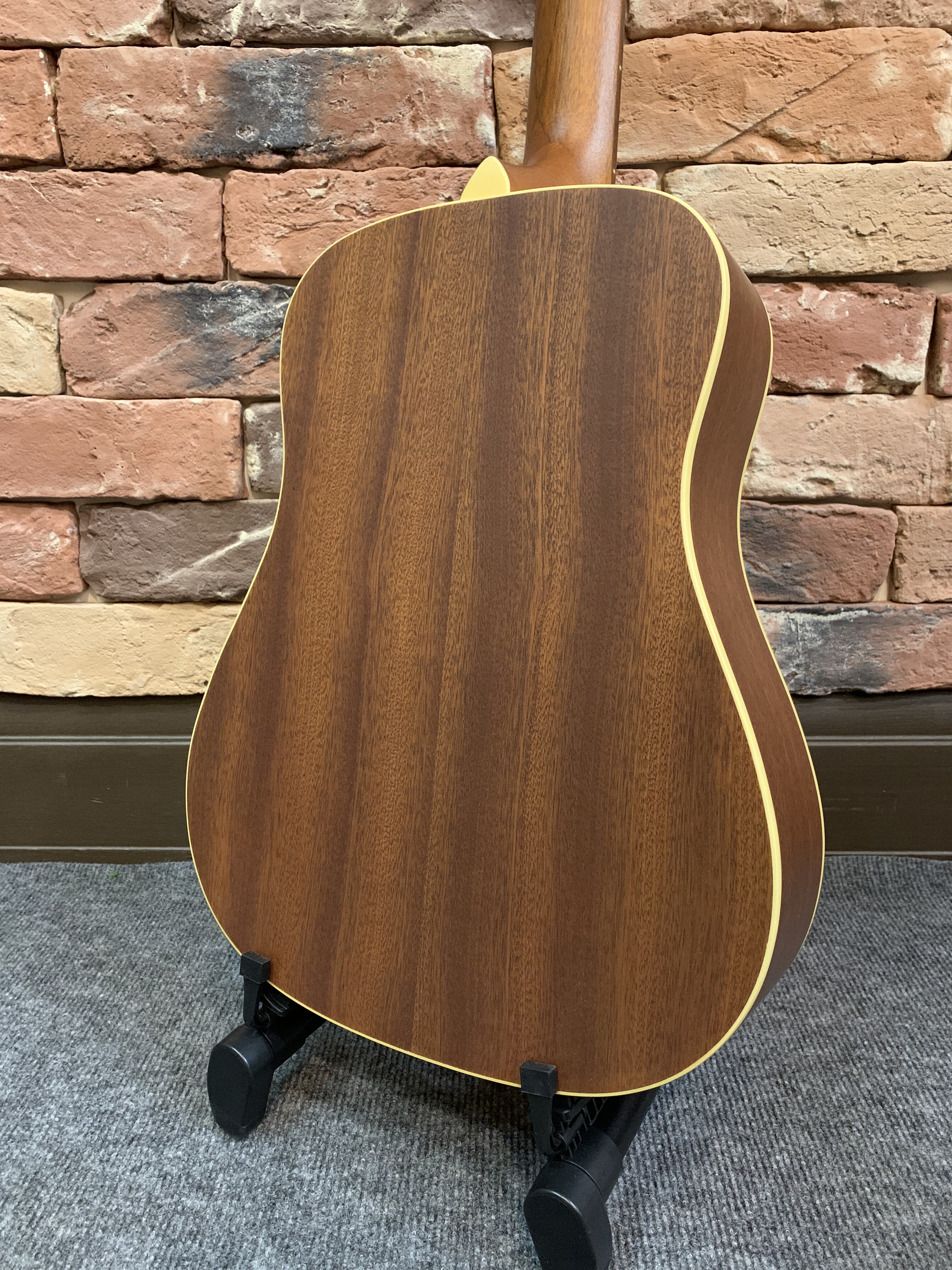 Акустическая Гитара Fender Redondo Mini Natural 1/2 - изображение 2
