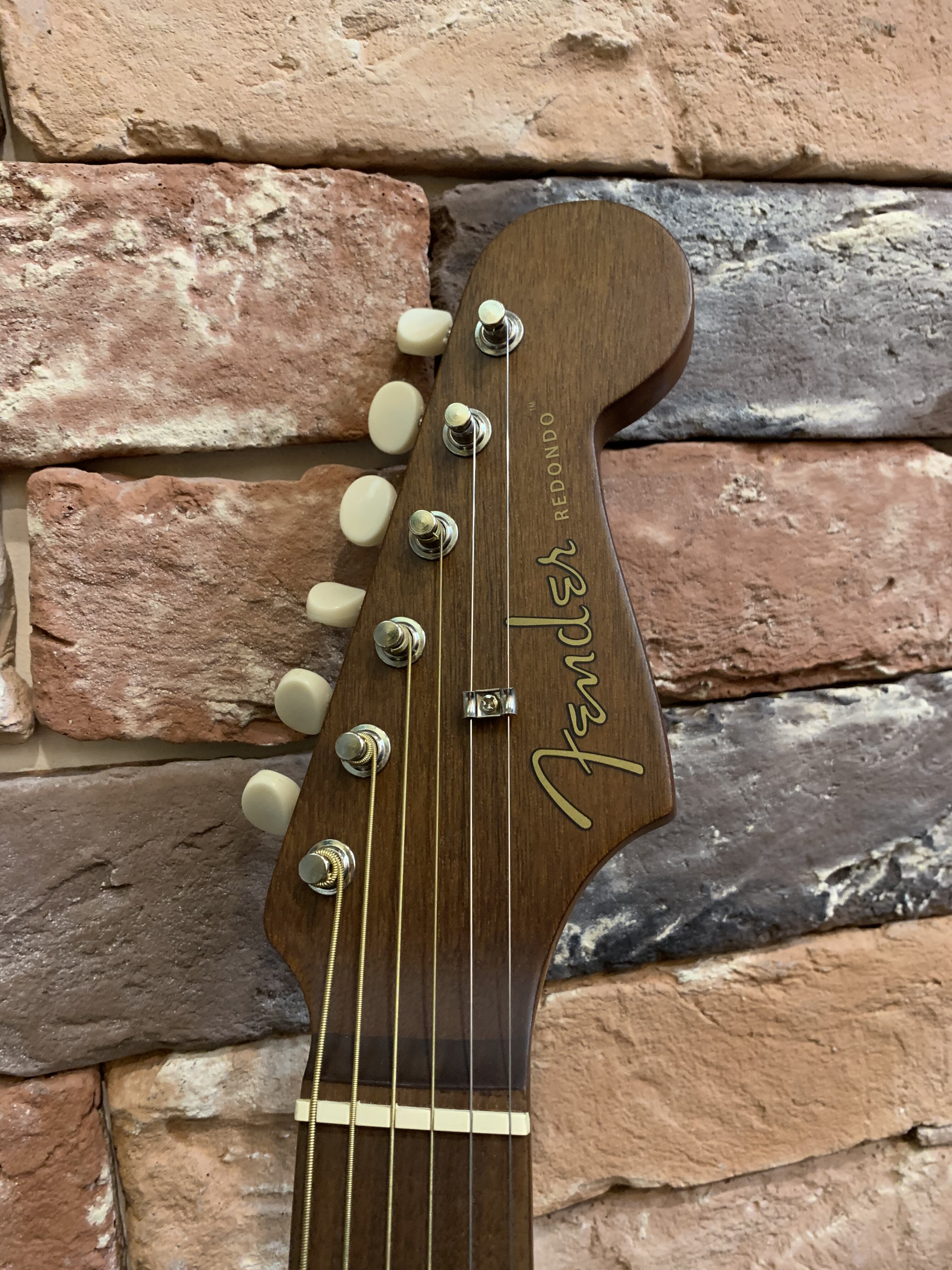 Акустическая Гитара Fender Redondo Mini Natural 1/2 - изображение 7