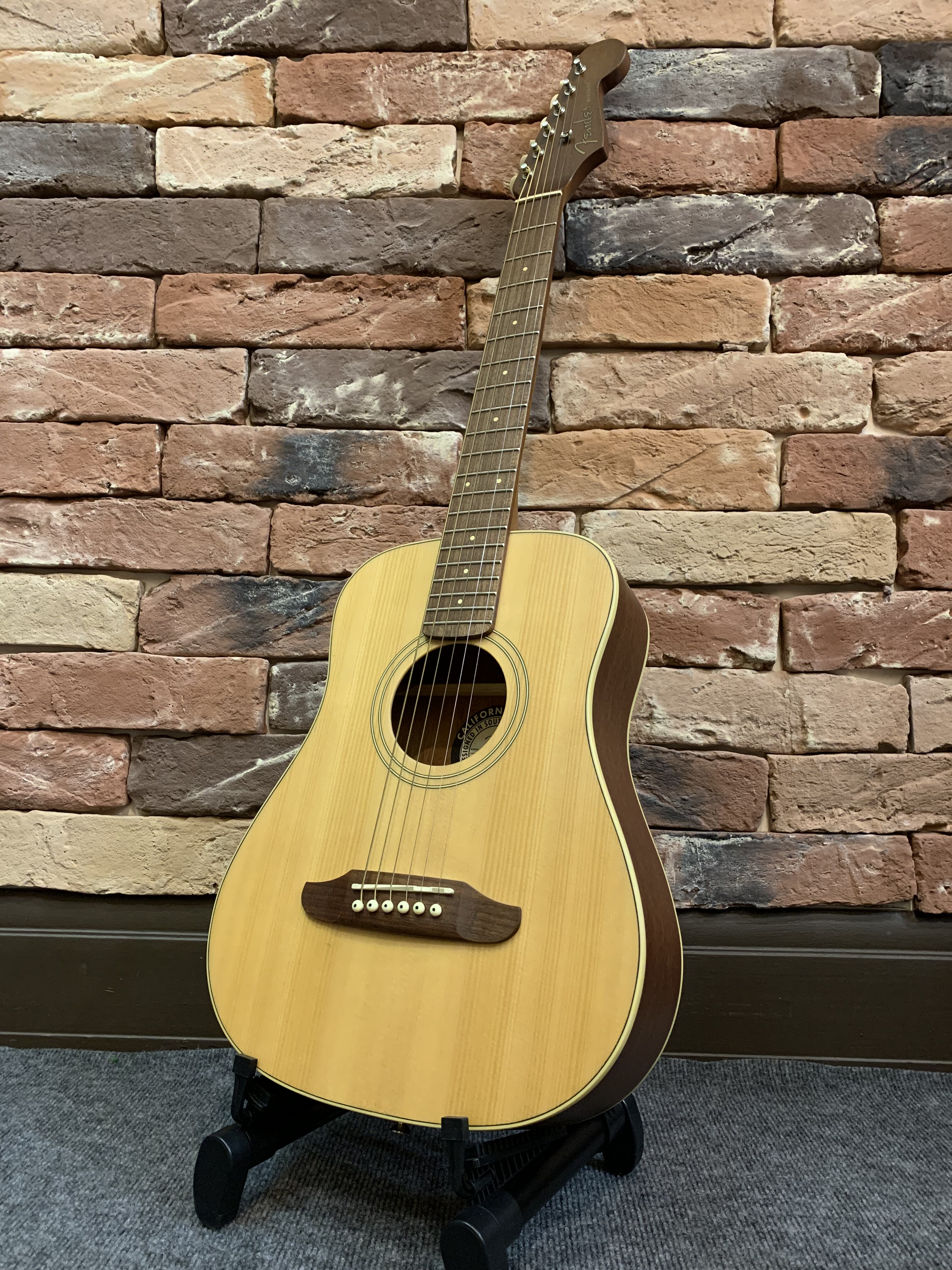 Акустическая Гитара Fender Redondo Mini Natural 1/2 - изображение 9