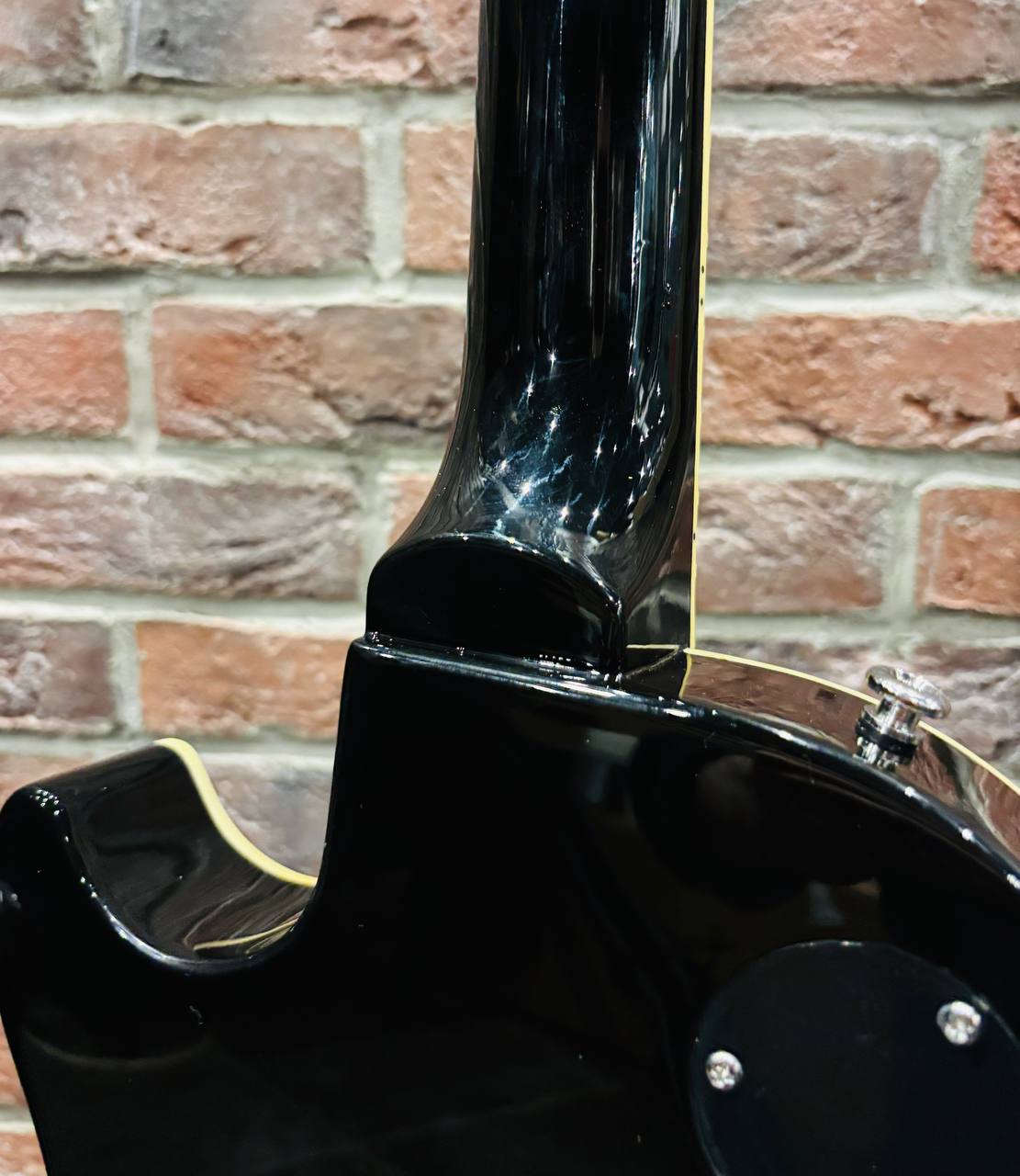Электрогитара Les Paul BK Venom + Мощный Комбоусилитель 50 ват (комплект) - изображение 6