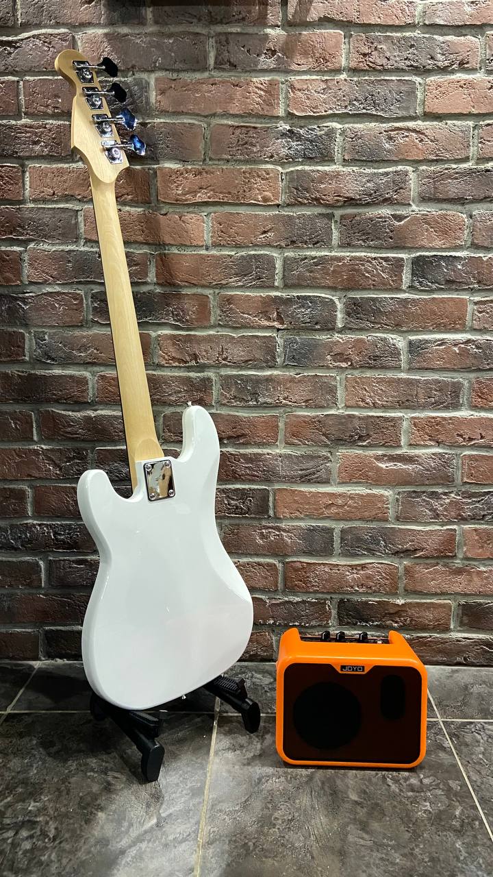 Бас Гитара Prесisiоn Bass + Портативный Басовый Комбик (Комплект) - изображение 2