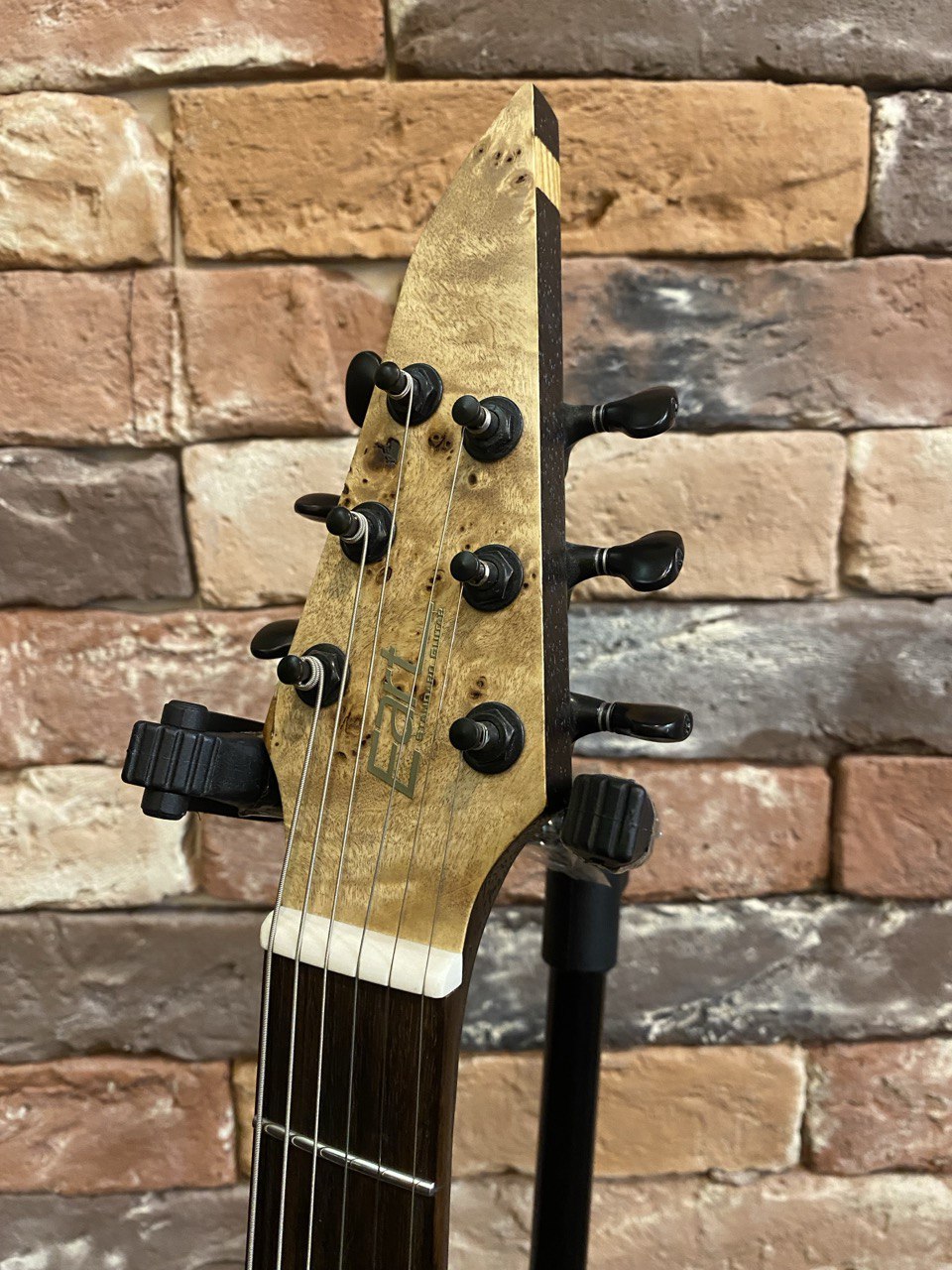 Электрогитара EART Guitars H6-PRO Natural - изображение 7