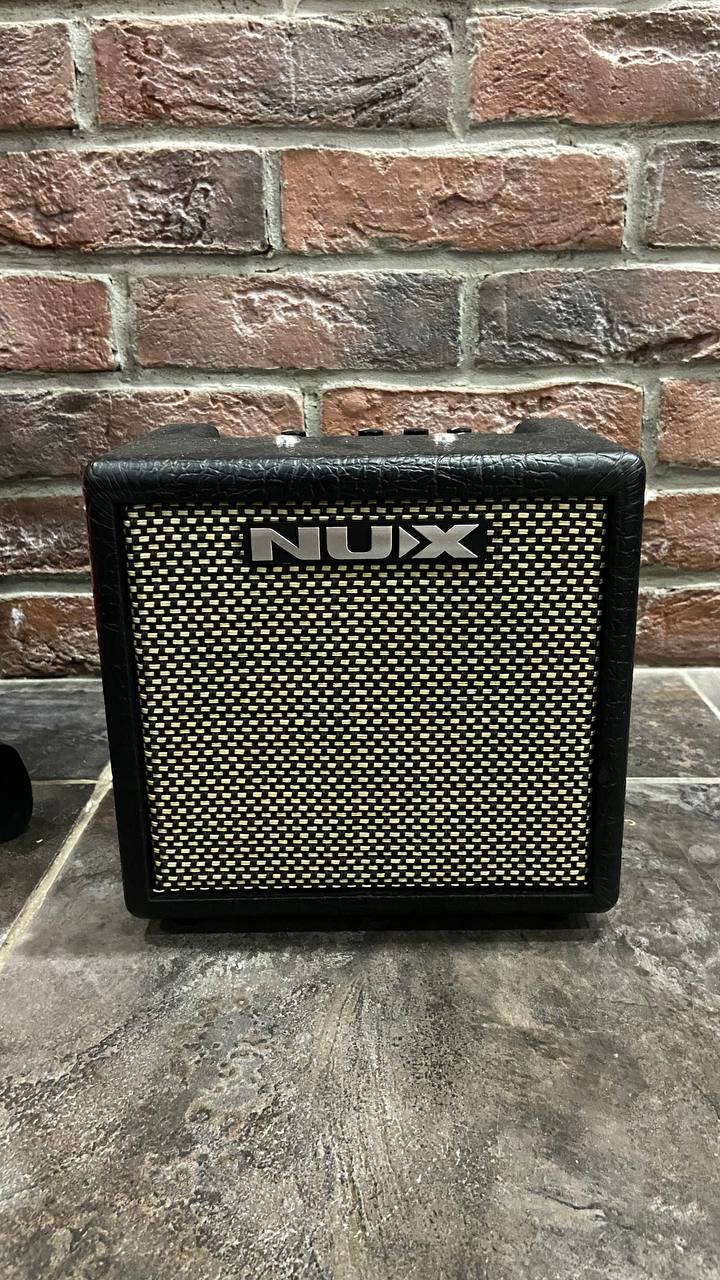 Электрогитара HSS + Моделирующий Комбик NUX Mark 2 (комплект) - изображение 8