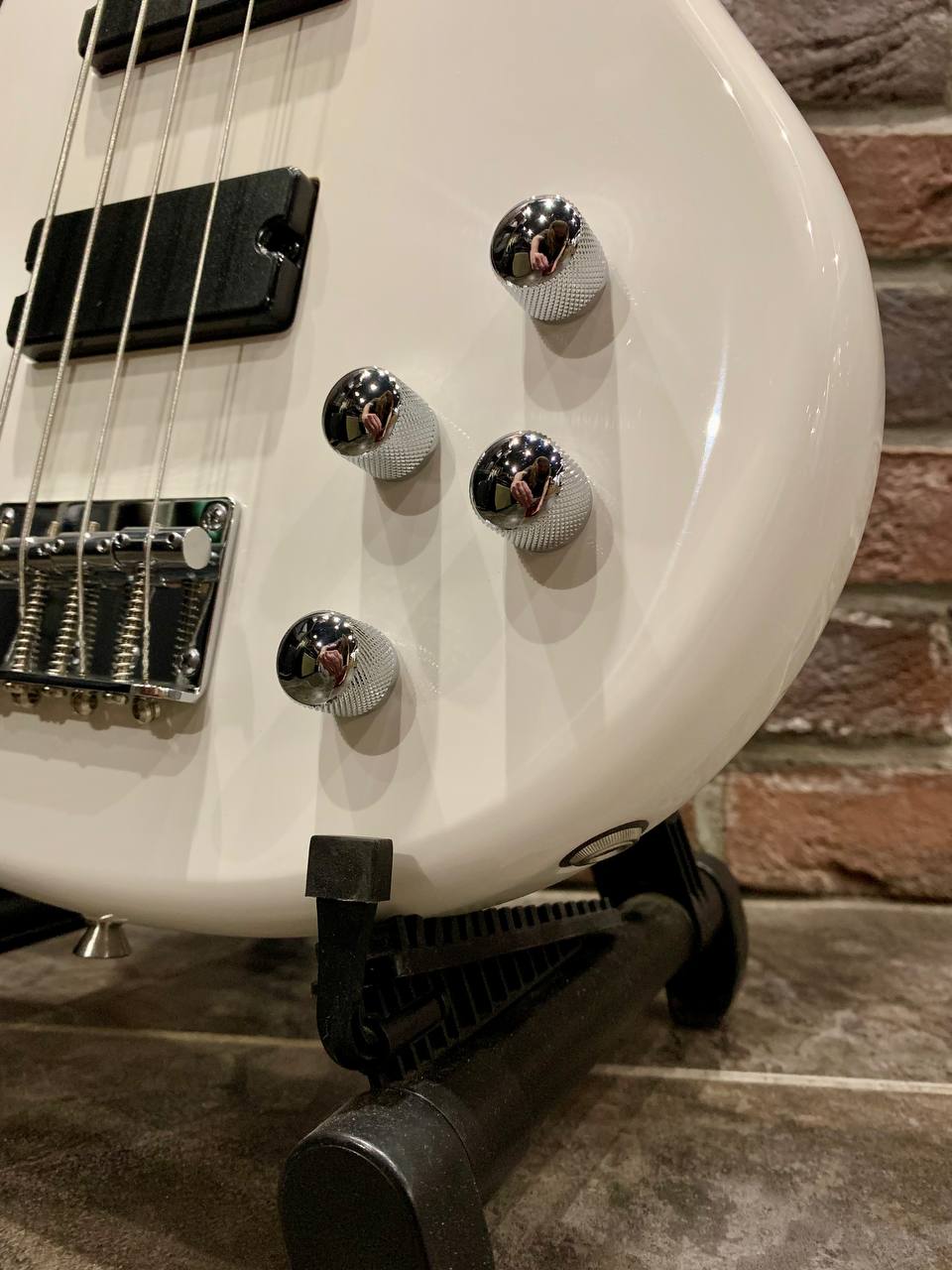 Бас Гитара BT-4 White Snow (Обожженный Клен) - изображение 4