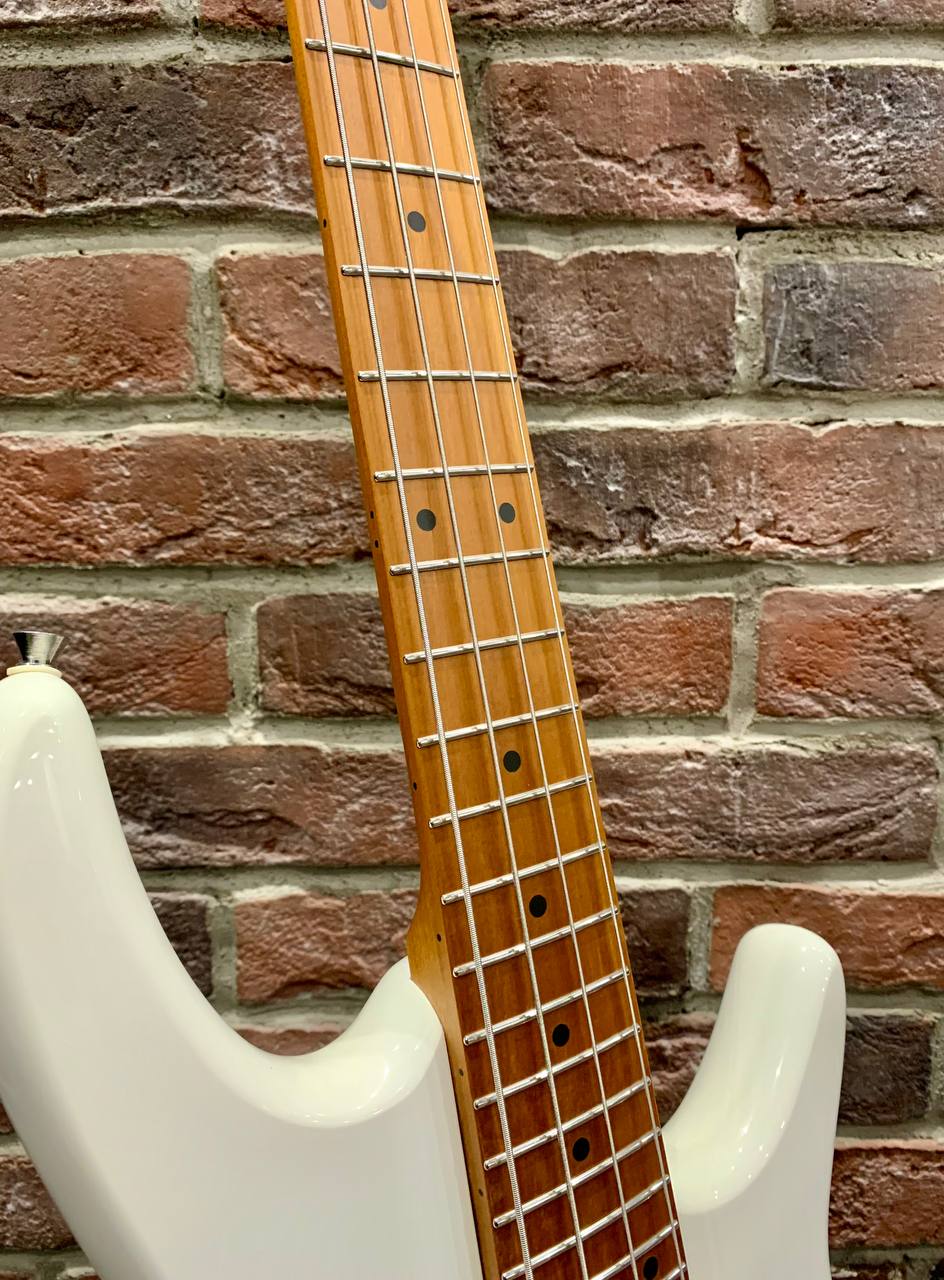 Бас Гитара BT-4 White Snow (Обожженный Клен) - изображение 5