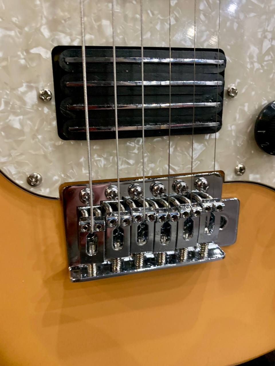 Электрогитара SuperStratocaster Grote GT-HSS (с отсечками) - изображение 4