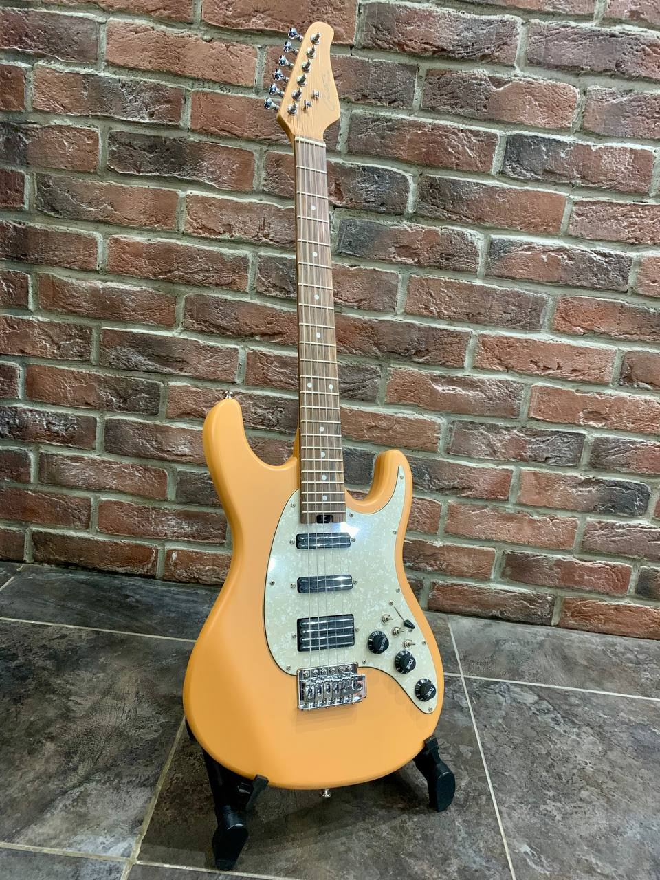 Электрогитара SuperStratocaster Grote GT-HSS (с отсечками) - изображение 9