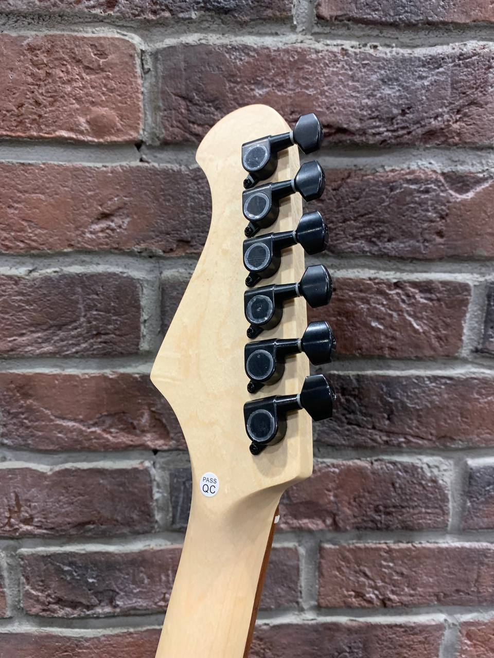 Электрогитара Stratocaster HH BKS - изображение 10