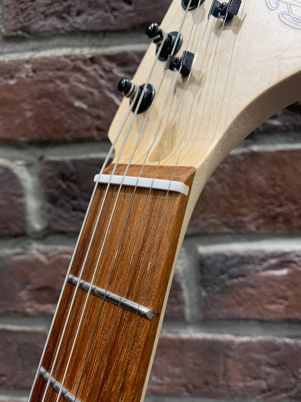 Электрогитара Stratocaster HH BKS - изображение 9