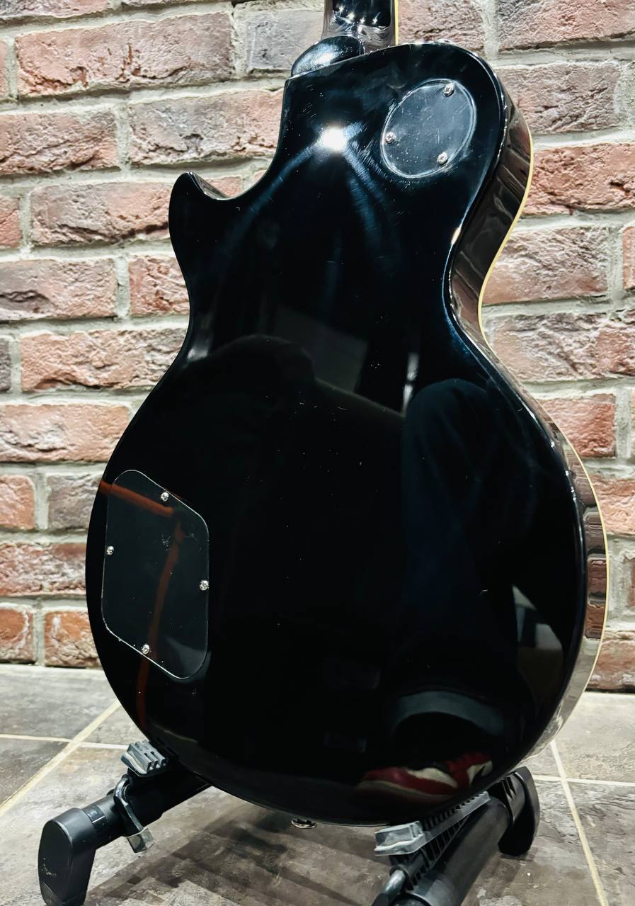 Электрогитара Les Paul BK Venom + Мощный Комбик с Перегрузом (комплект) - изображение 4