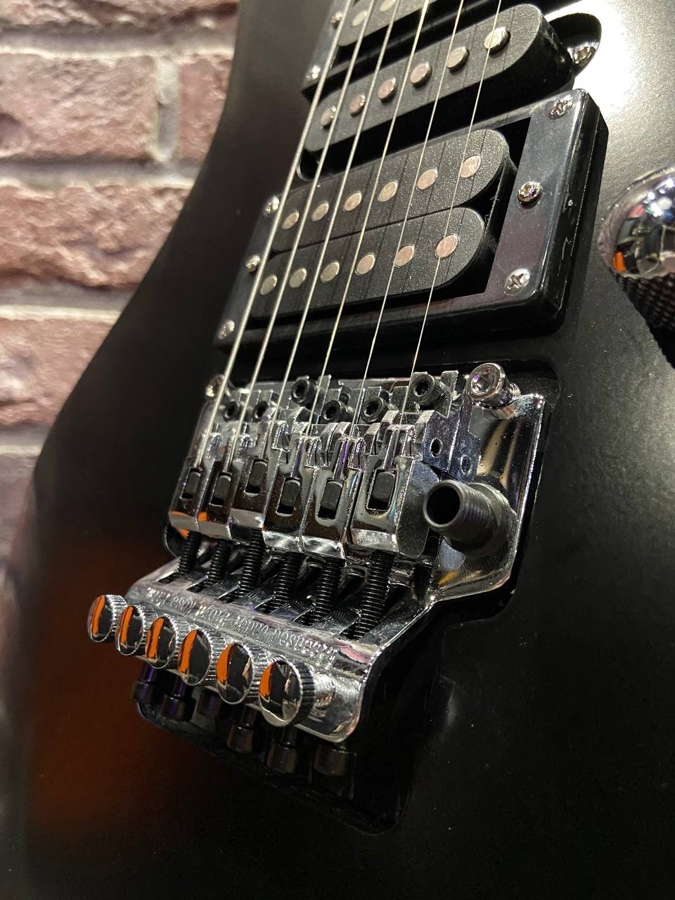 Электрогитара Fabio HHS с Floyd Rose - изображение 3