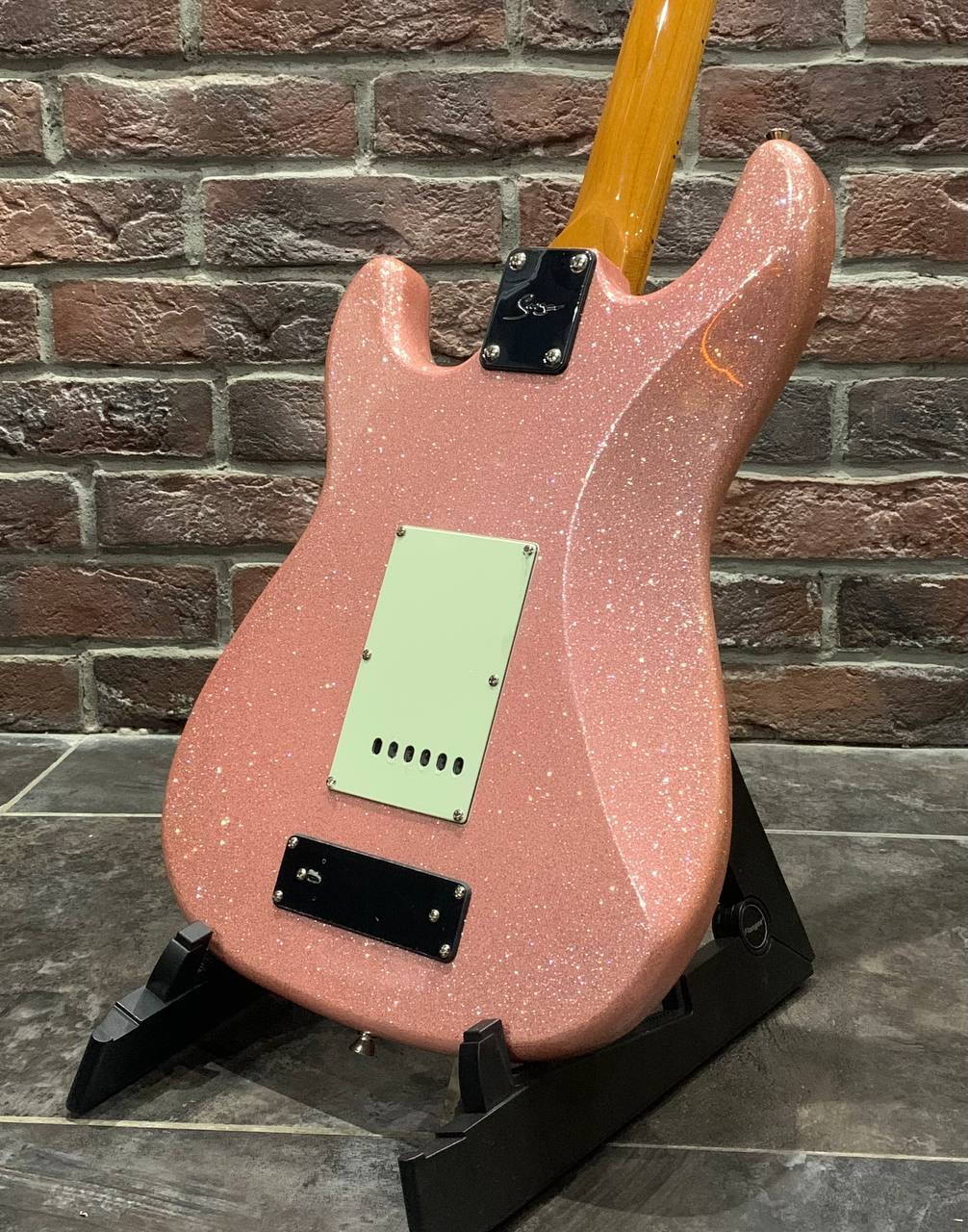 Электрогитара-Процессор Smiger Stratocaster PK (8 Звучаний) - изображение 2