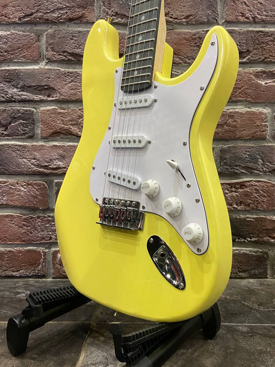 Электрогитара для Начинающих Stratocaster Yellow Edition  - изображение 6