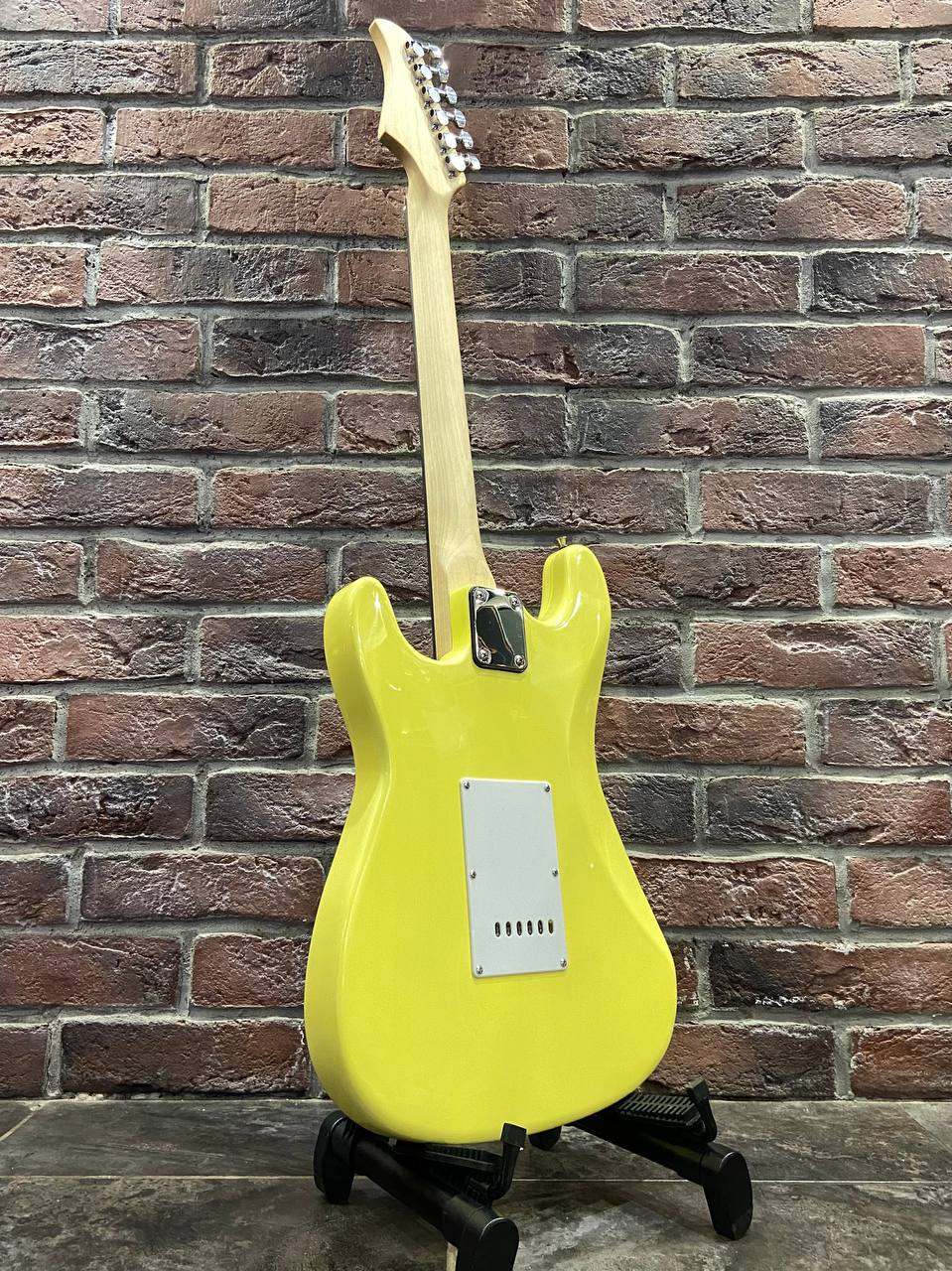 Электрогитара для Начинающих Stratocaster Yellow Edition  - изображение 10