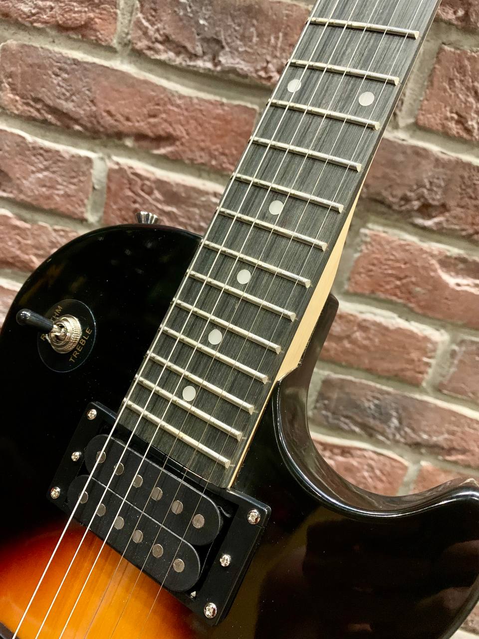 Электрогитара Les Paul HH Sunburst - изображение 5