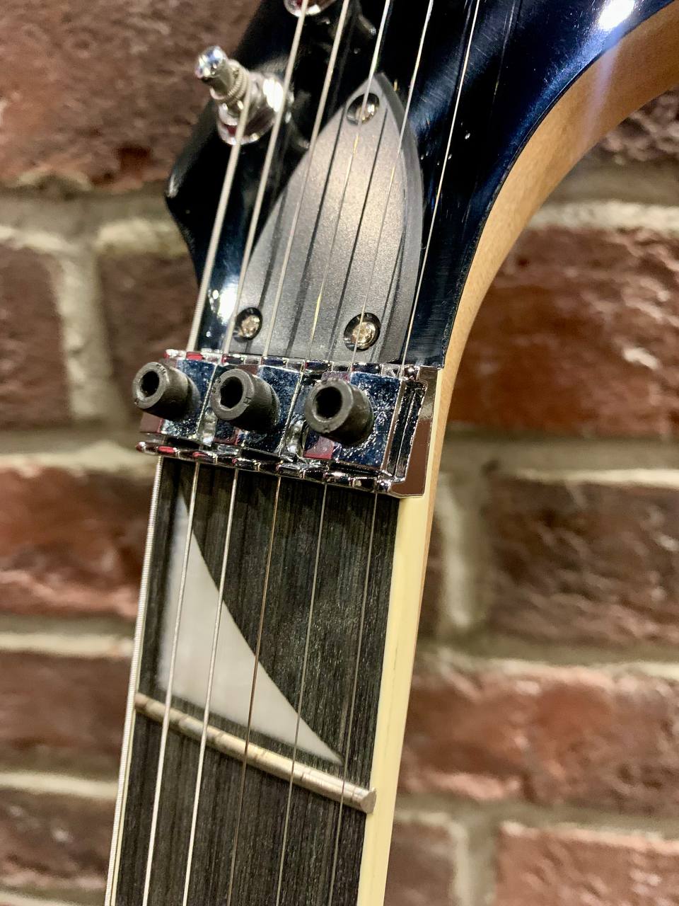 Электрогитара HHS с Floyd Rose - изображение 7