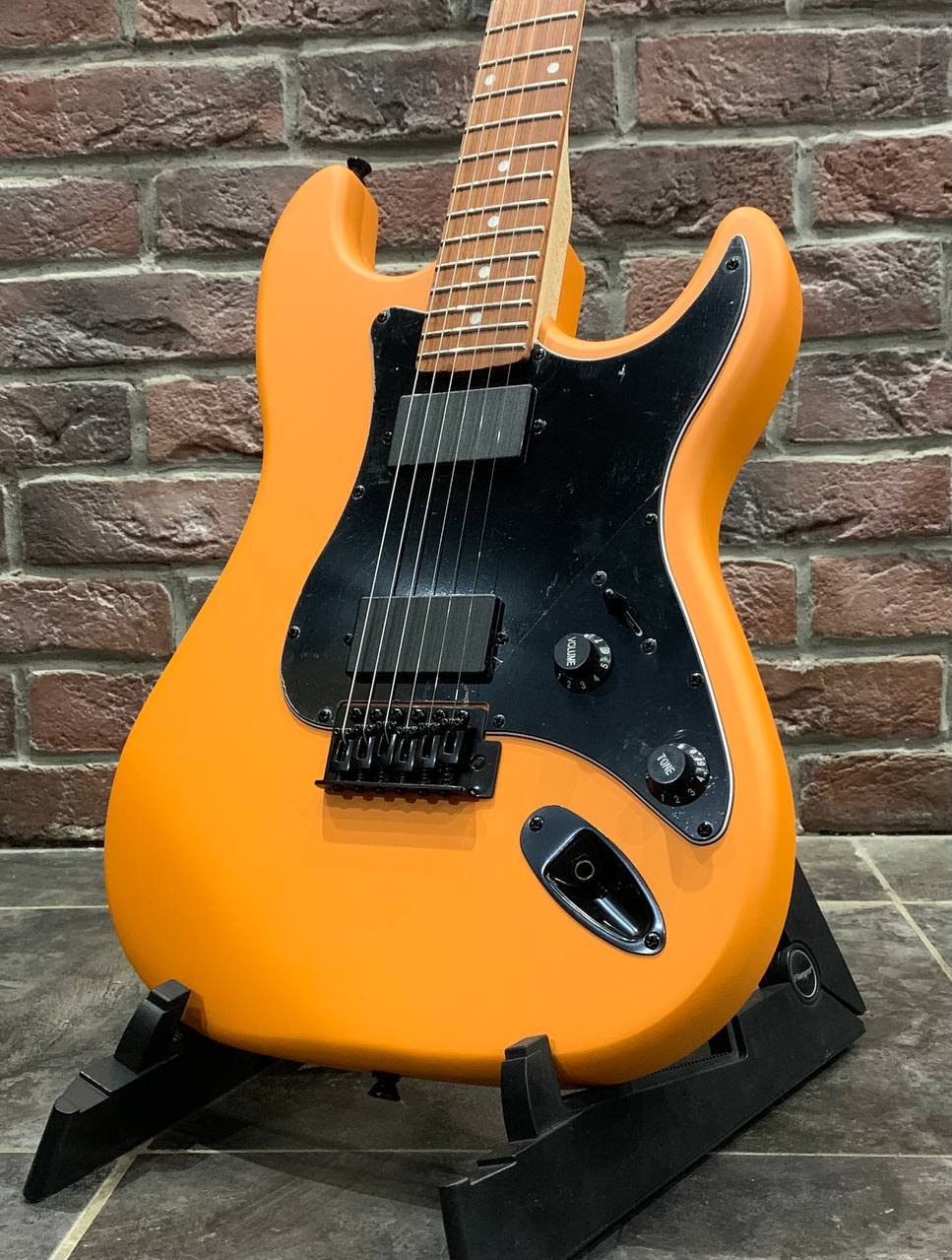 Электрогитара Stratocaster HH Orange - изображение 2