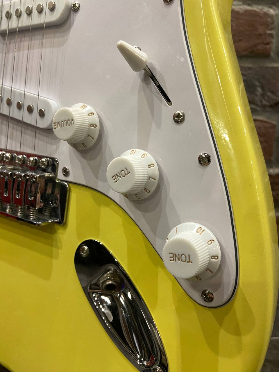 Электрогитара Stratocaster с Мощным Комбиком (полный комплект) - изображение 5