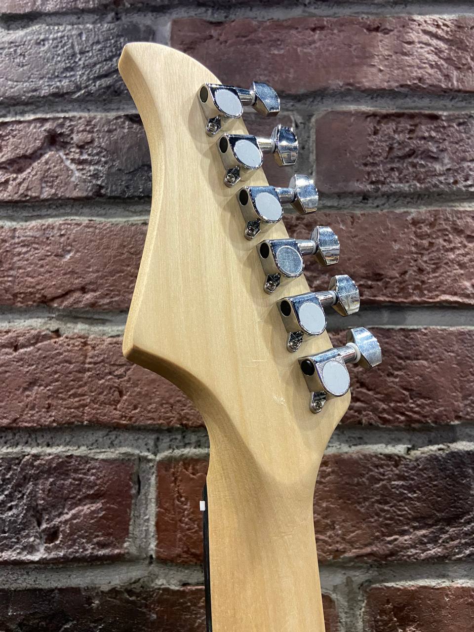 Электрогитара Stratocaster с Мощным Комбиком (полный комплект) - изображение 8