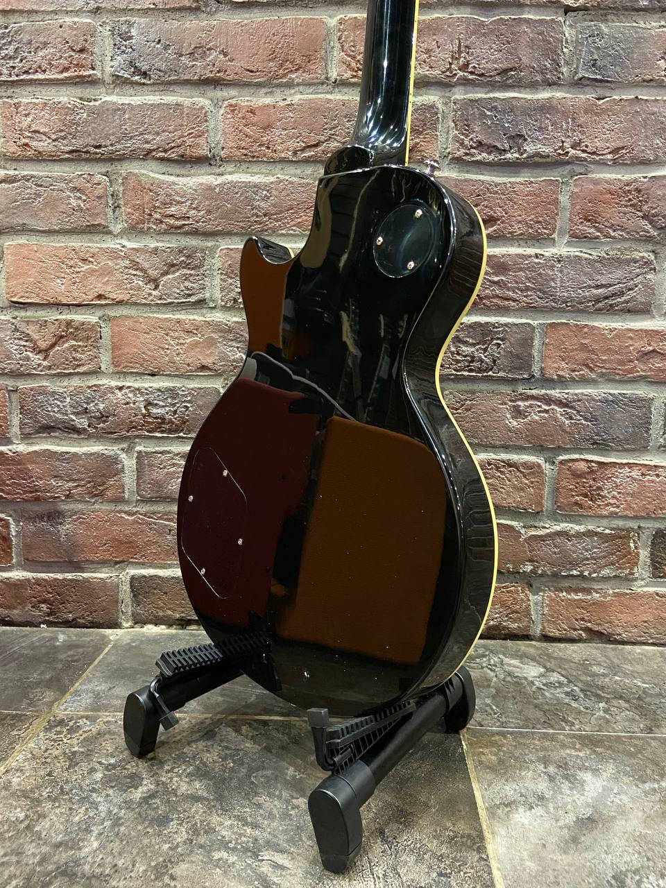 Электрогитара Les Paul Black Edition - изображение 2