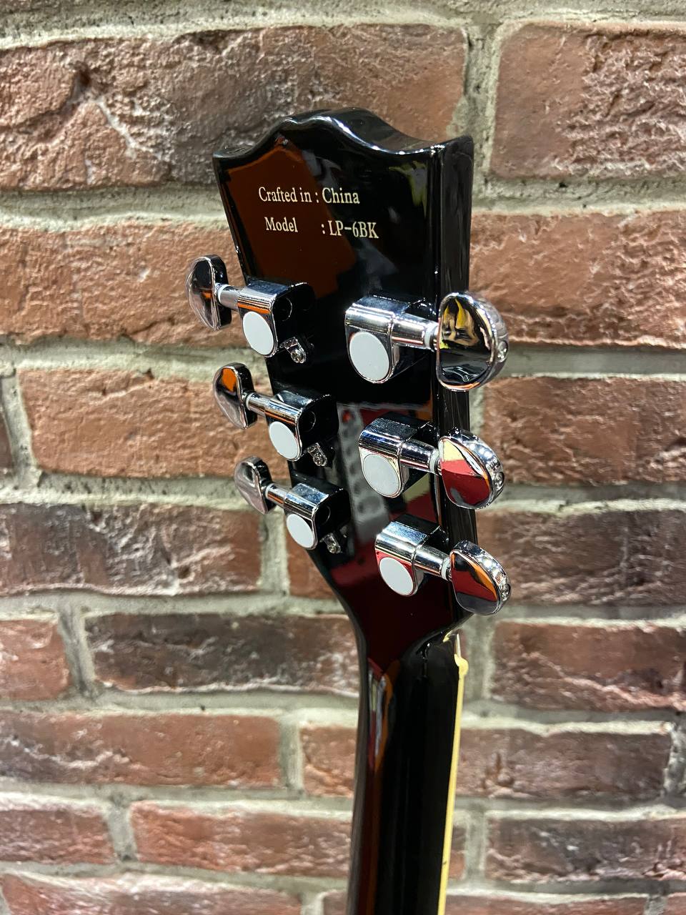 Электрогитара Les Paul Black Edition - изображение 8