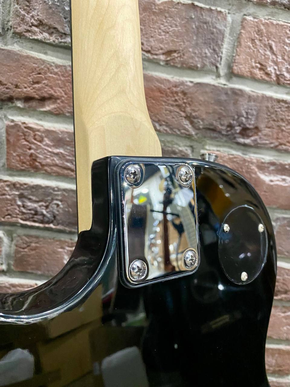 Электрогитара Les Paul Black - изображение 7