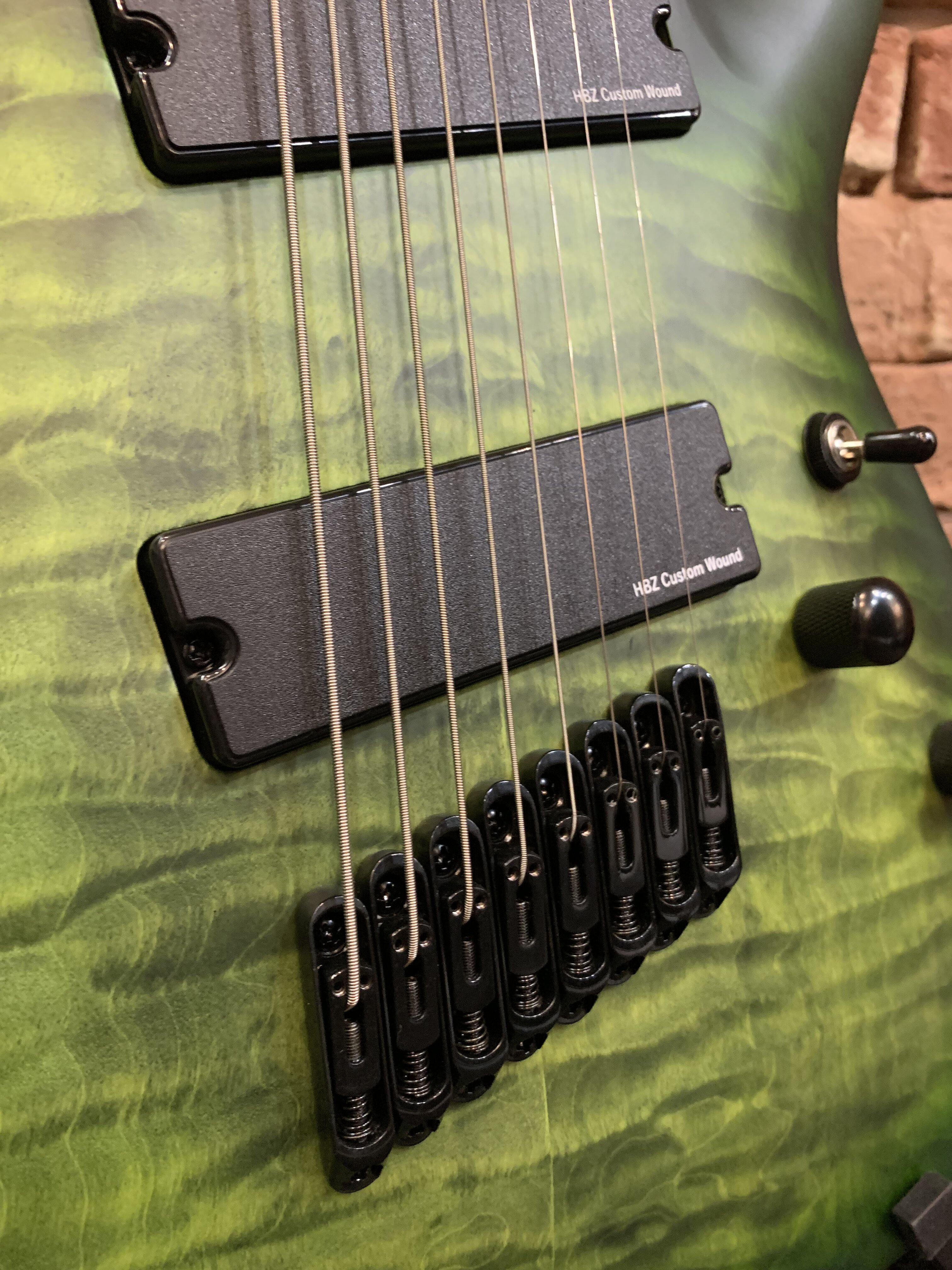 Электрогитара Harley Benton MultiScale 8 Emerald Edition - изображение 4