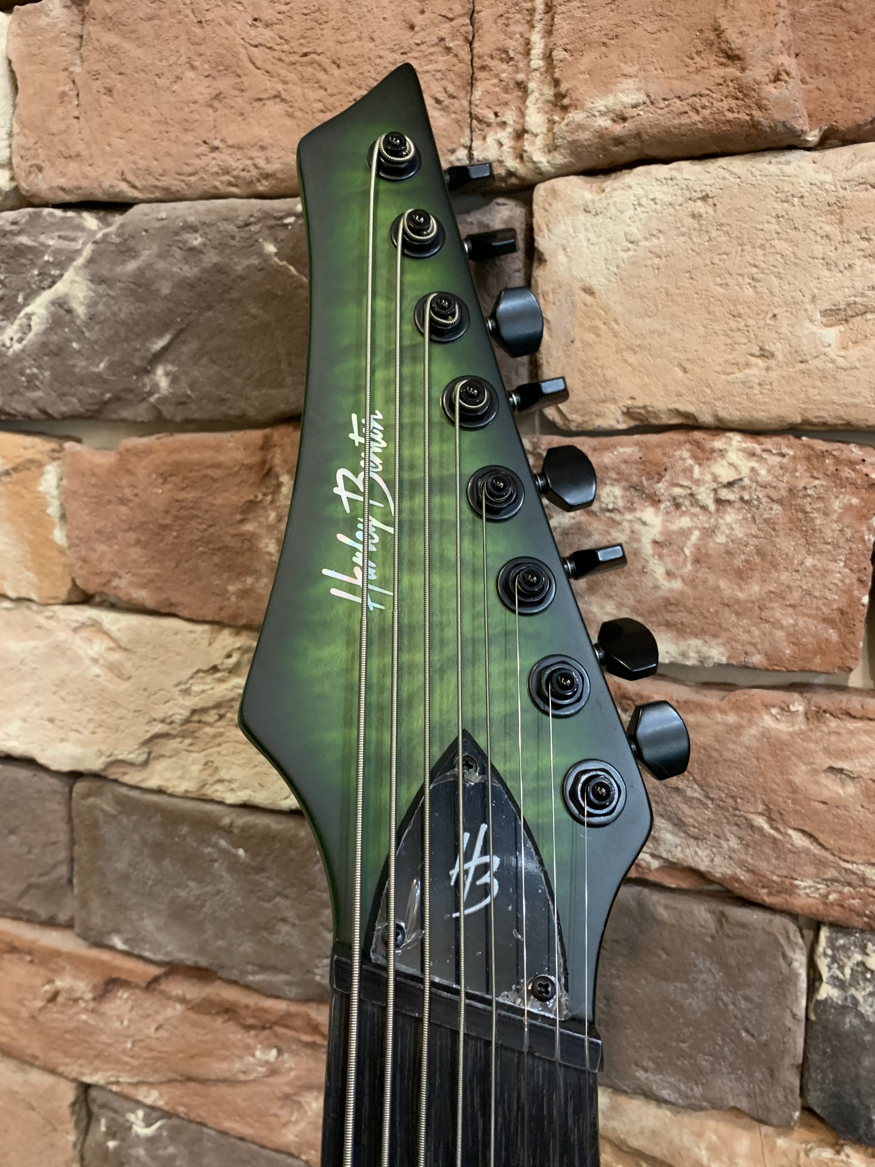 Электрогитара Harley Benton MultiScale 8 Emerald Edition - изображение 7