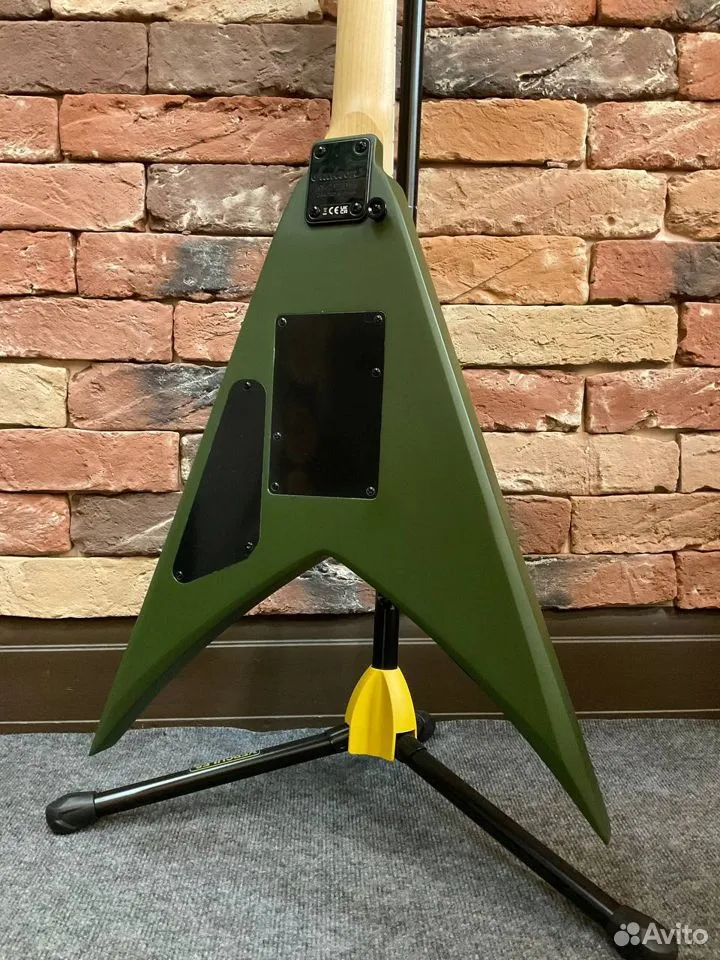 Электрогитара Jackson JS32 King V Matte Army Drab - изображение 2