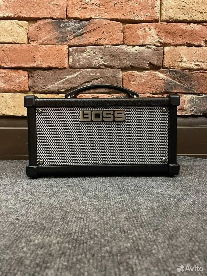 Комбоусилитель Boss Dual Cube LX