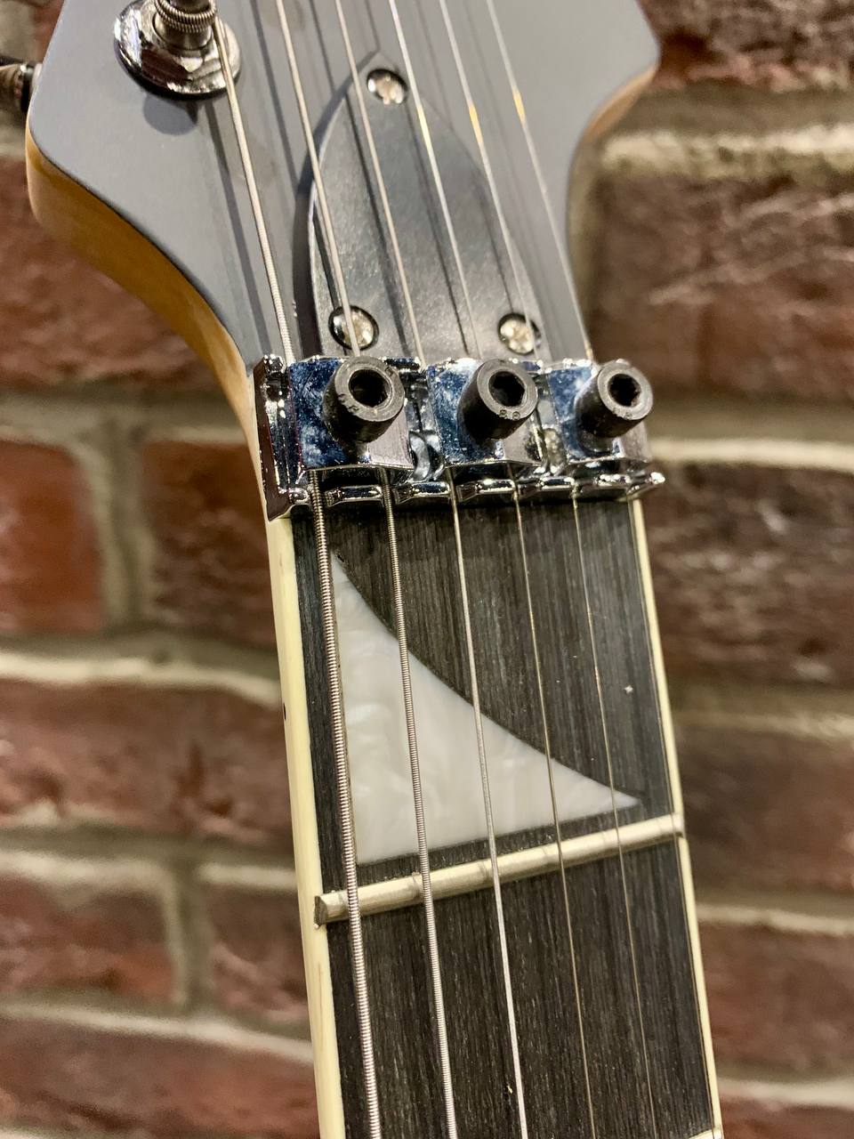 Электрогитара HHS с Floyd Rose - изображение 8