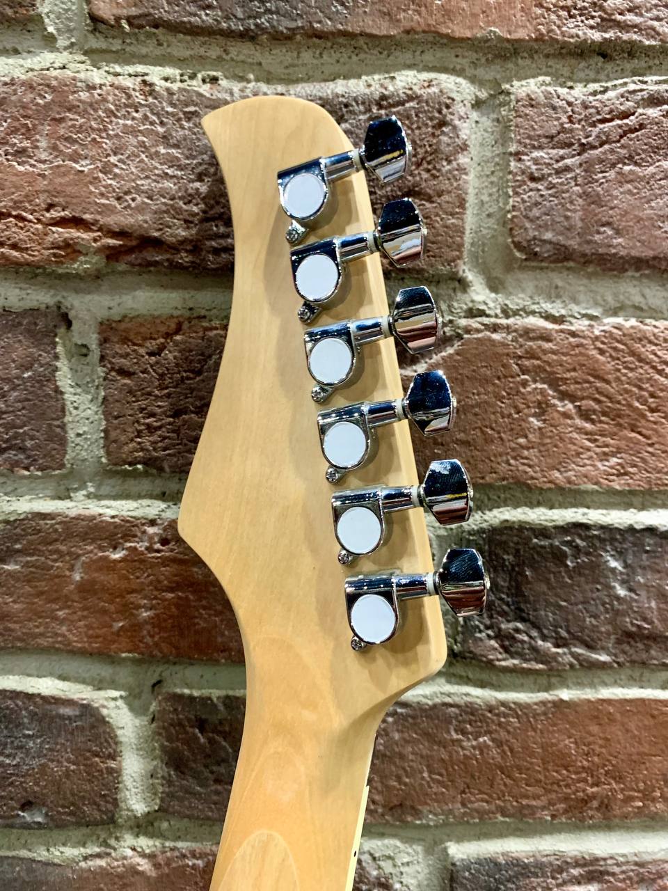 Электрогитара HHS с Floyd Rose - изображение 9